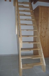 Atypické schody, odvozené od typu Mlynár, realizace na zakázku